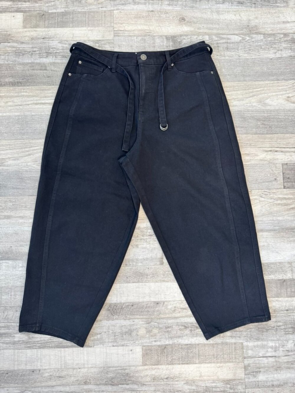 Westbound black high rise barrel jeans belted size 12 short L5
